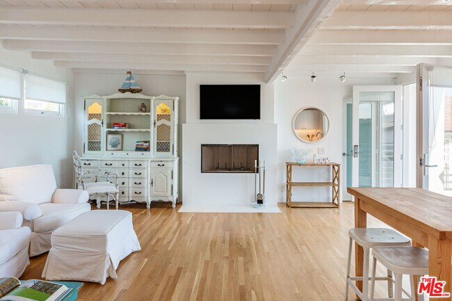 Building Photo - 25212 Malibu Rd