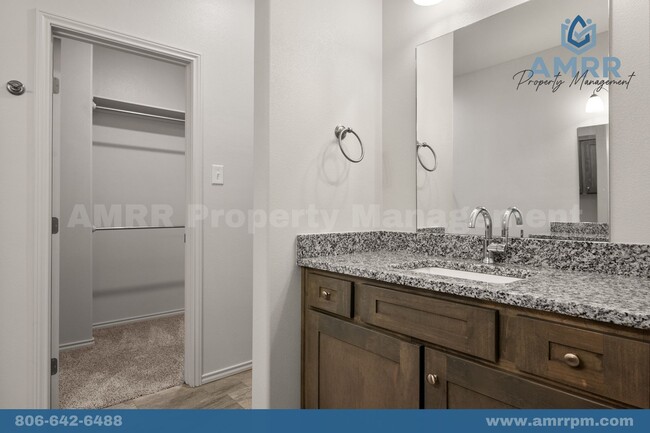 Building Photo - 2 Bedroom In Frenship ISD!