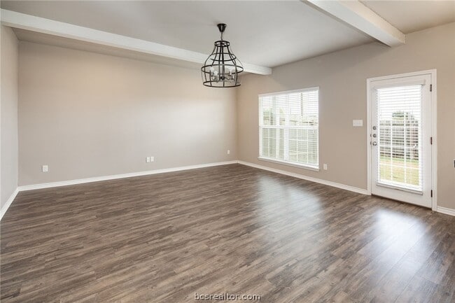 Building Photo - 3519 Summerway Dr