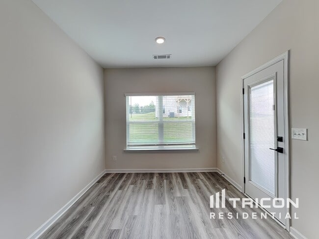 Building Photo - 3141 Azteca Wy