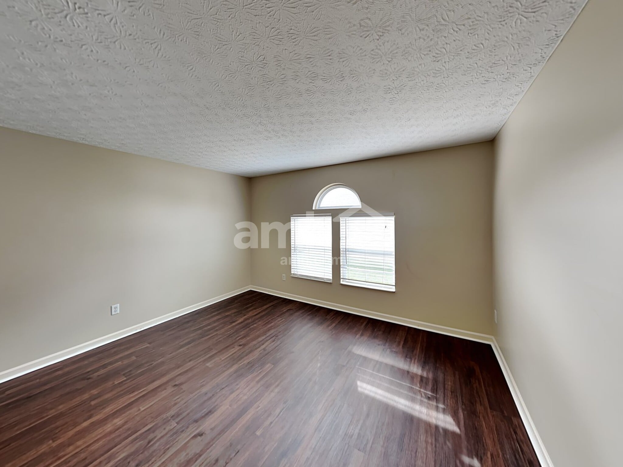 Building Photo - 143 Georges Creek Dr