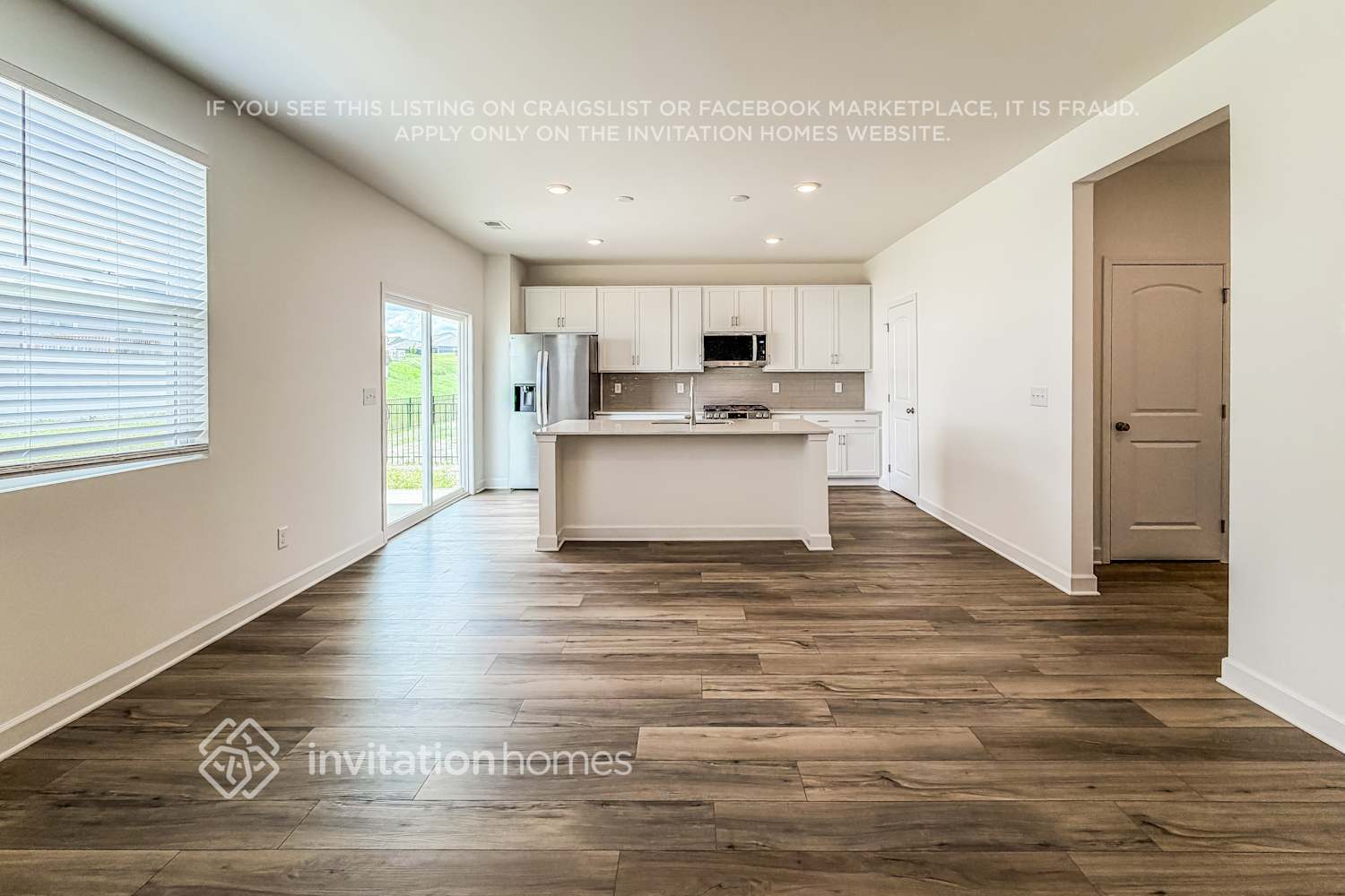 Building Photo - 263 W Millbrook Dr
