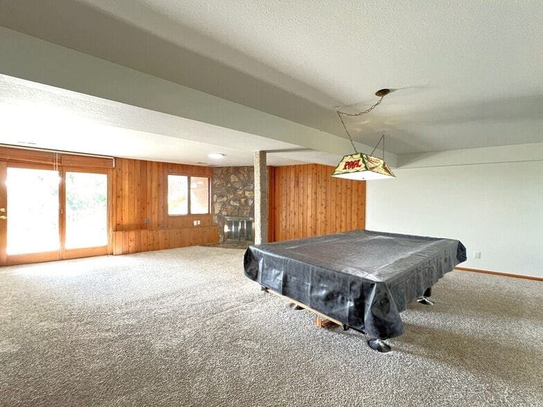 Building Photo - 2909 N Hillway Dr