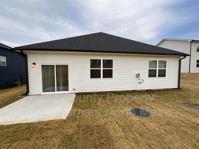 Building Photo - 191 Sweet Briar Wy