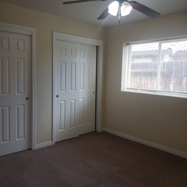 Building Photo - 722 Spring Meadow Ct