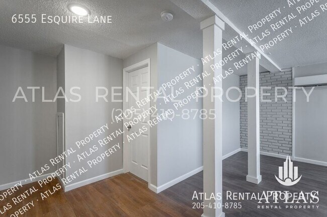 Building Photo - 6555 Esquire Ln