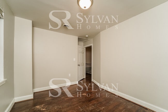 Building Photo - 8504 Willow Oak Rd