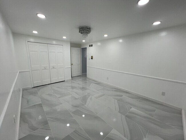 Building Photo - 43309 Westview Dr