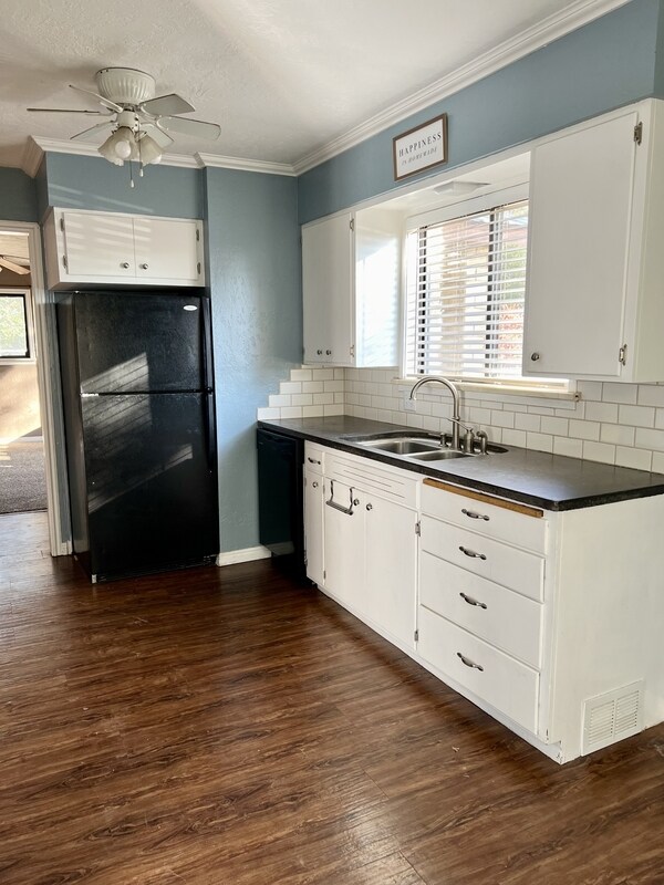 Building Photo - 366 S 100 E