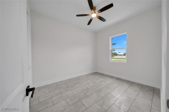 Building Photo - 4833-4835 Leonard Blvd S