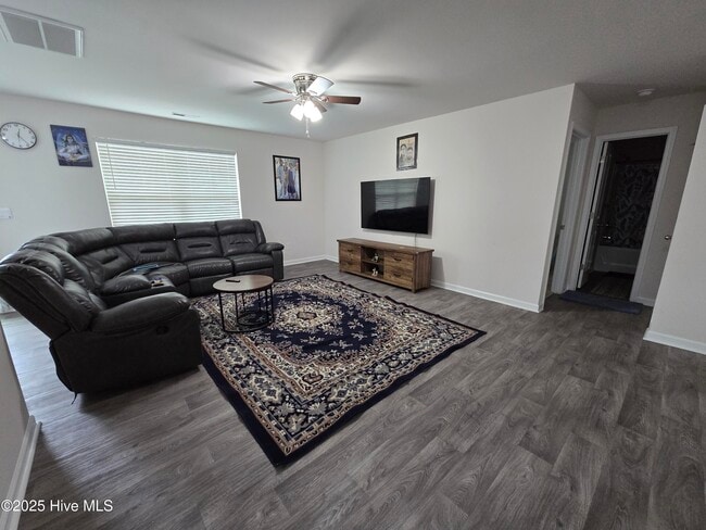 Building Photo - 4510 Sandstone Dr