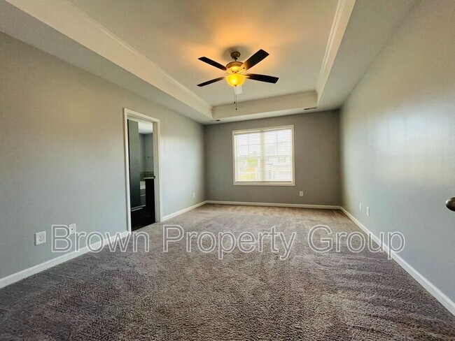 Building Photo - 2165 Stonewash Dr