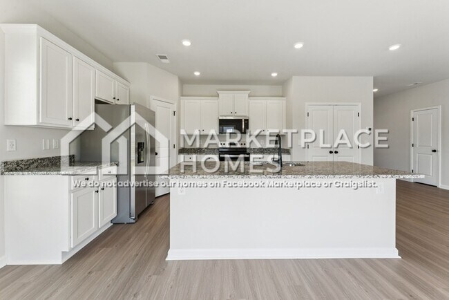 Building Photo - 3402 Saddlebred Dr