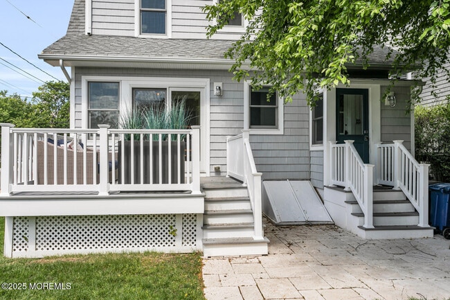Building Photo - 27 Waterman Ave