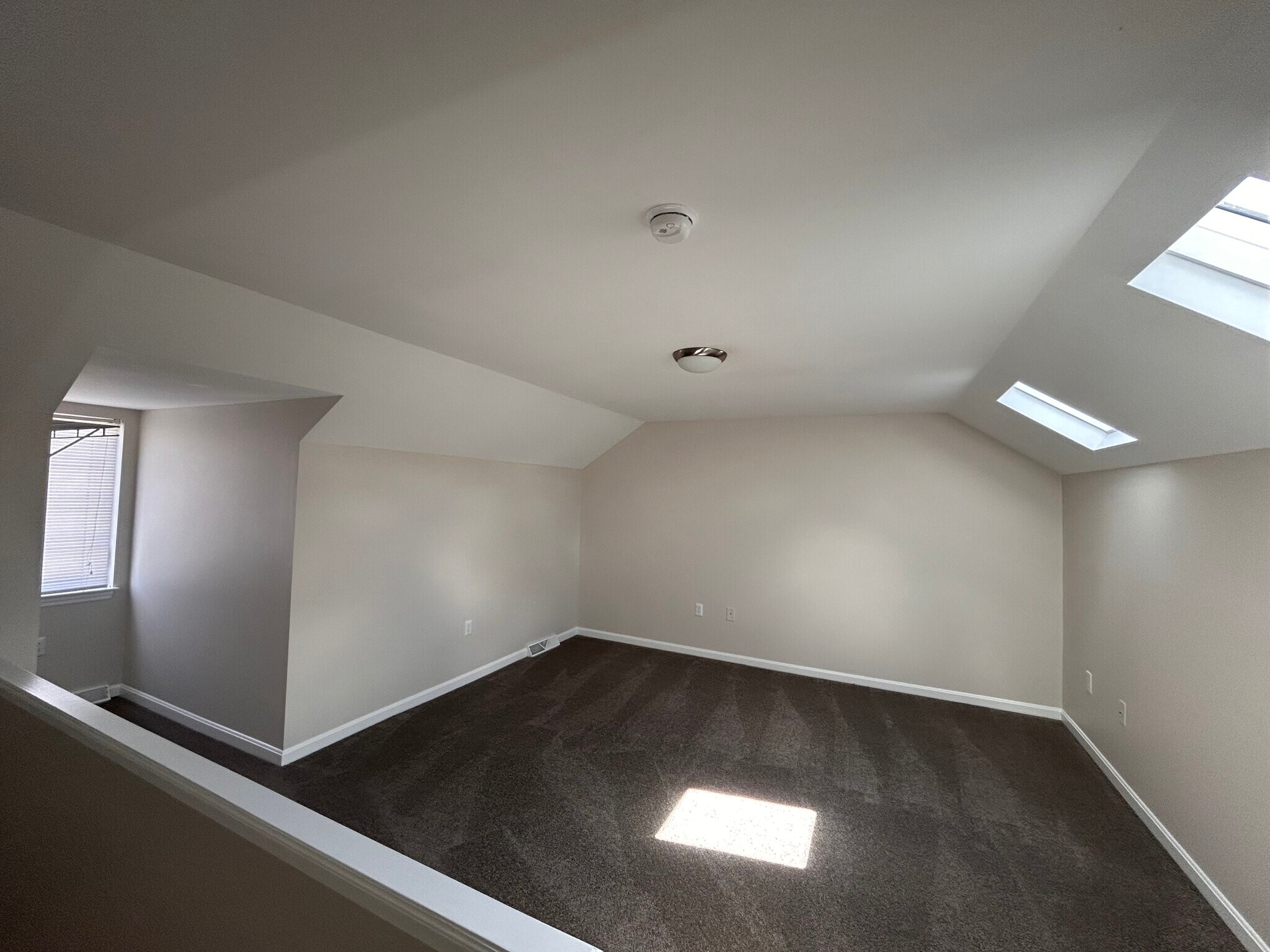 3rd floor bedroom/bonus space - 64 Tia Circle