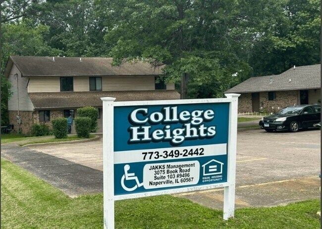 Primary Photo - 2601 Upchurch St