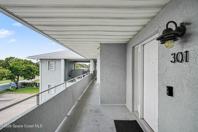 Building Photo - 303 Audubon Dr