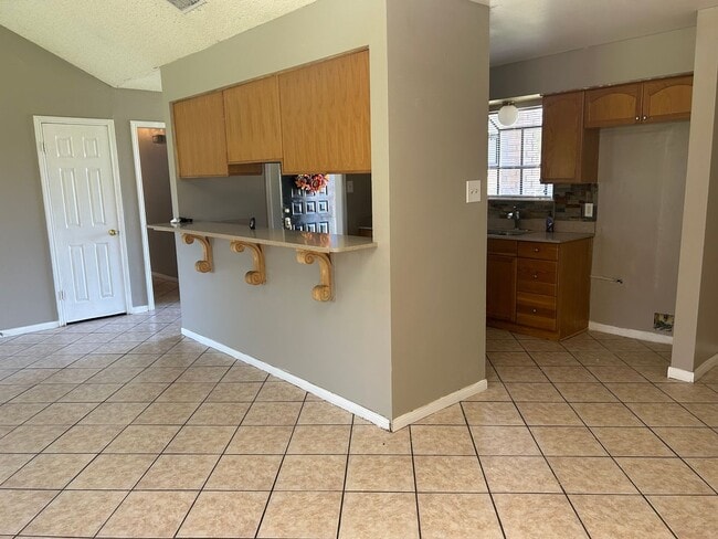 Building Photo - 7101 Premont Dr