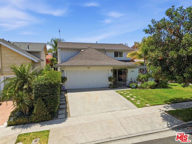 Building Photo - 5507 Bluebell Ave