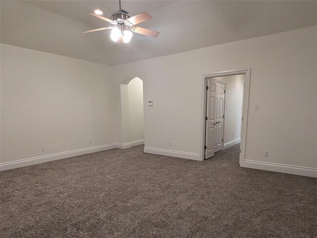 Building Photo - 11301 Taylor Draper Ln