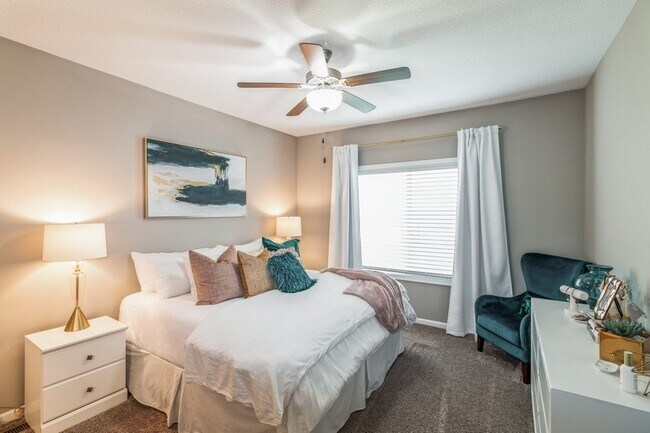 Building Photo - 1588 Foxtail Dr SE