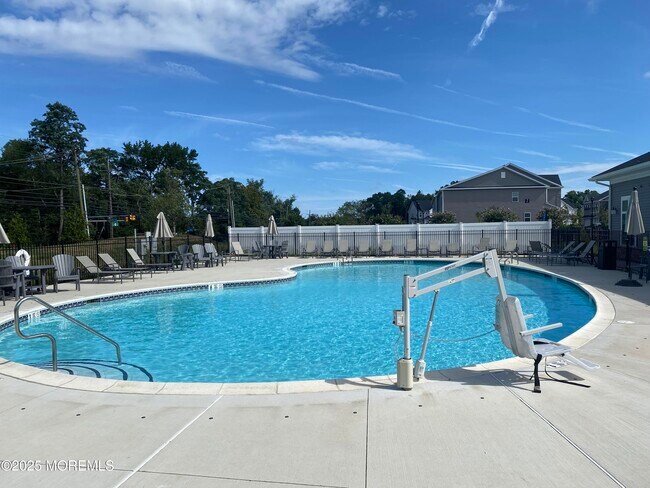 Building Photo - 3105 Aviator Ave