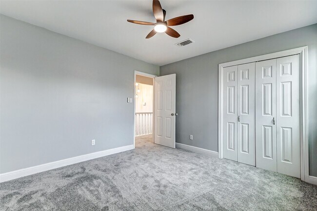 Building Photo - 1727 Cloister Dr