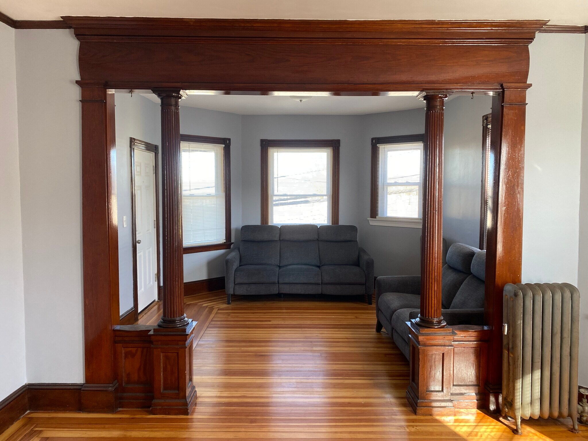 Building Photo - 294 Douglas Ave