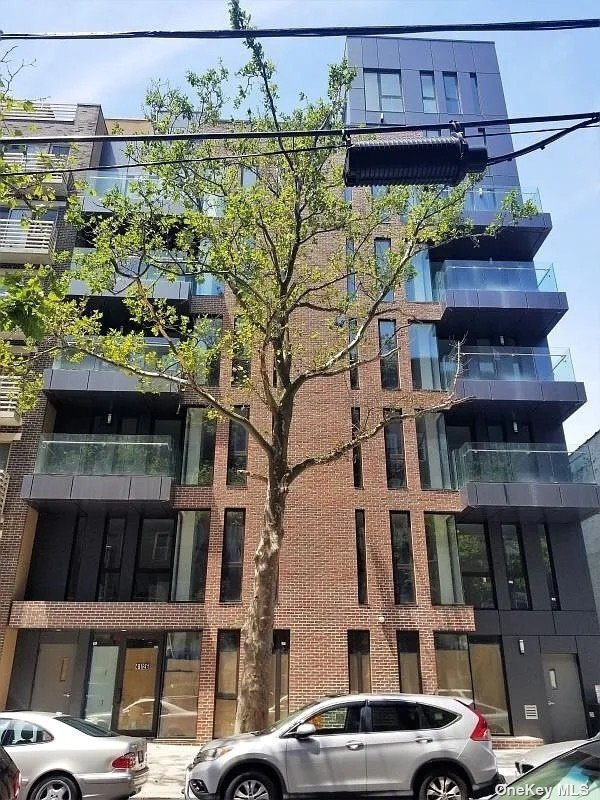 Building Photo - 41-26-41-44 44th St