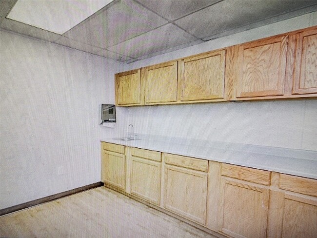 Building Photo - 3373 E Hwy 6