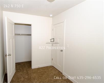 Building Photo - 242 North St