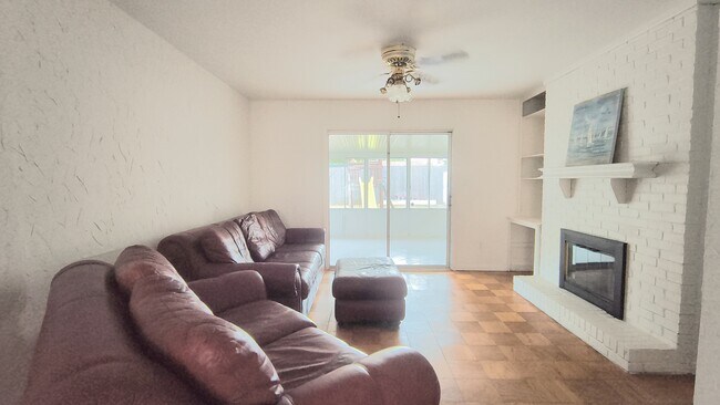 Building Photo - 2628 Keats Pl