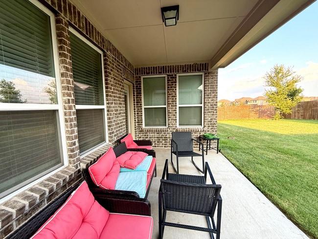 Building Photo - 3205 Simmental Dr
