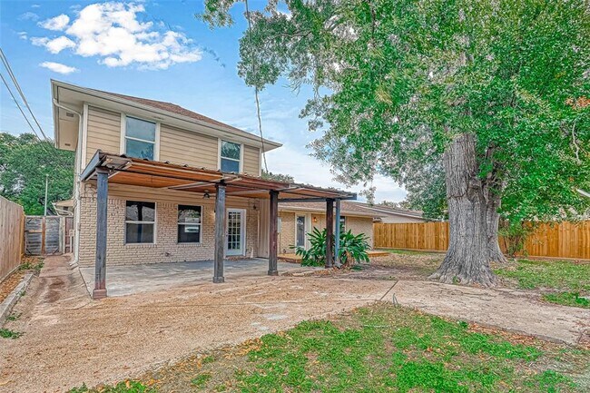 Building Photo - 5611 Nina Lee Ln