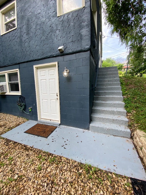 Building Photo - 1560 S Stickney St