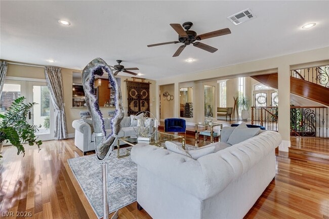 Building Photo - 7001 Alamitos Cir