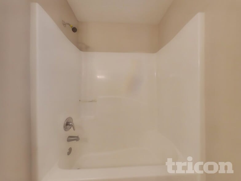 Building Photo - 129 Avery Way