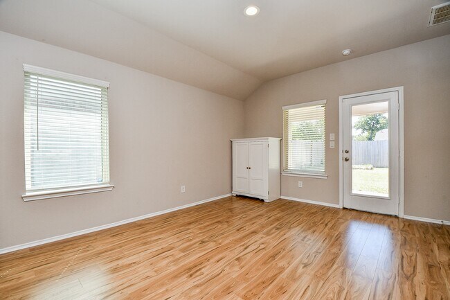 Building Photo - 22931 Berthoud Trl