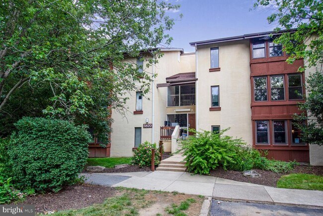 Building Photo - 5870 Thunder Hill Rd