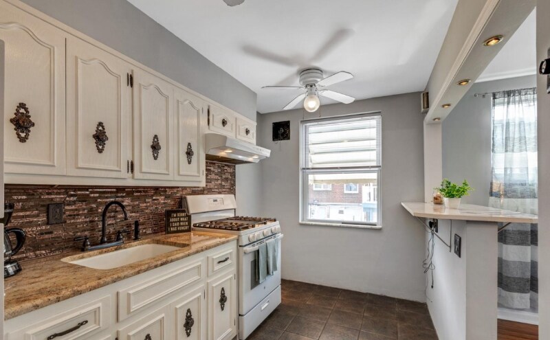 Building Photo - 4310 I St