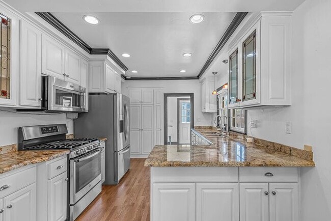 Building Photo - Beautiful Estate for Rent in Ashland