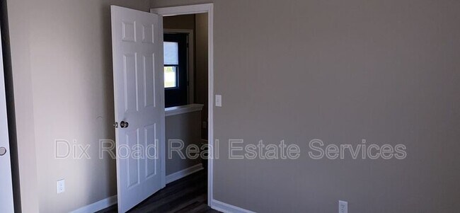 Building Photo - 806 Prescot Cir