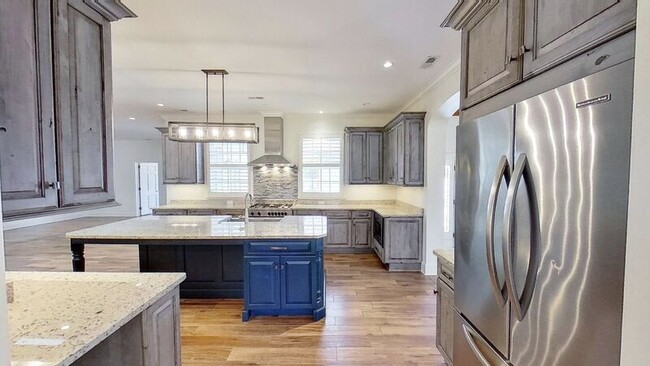 Building Photo - 1310 Ferncliff Rd