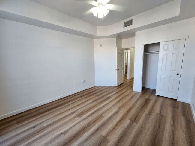 Building Photo - 35 E Agate Ave