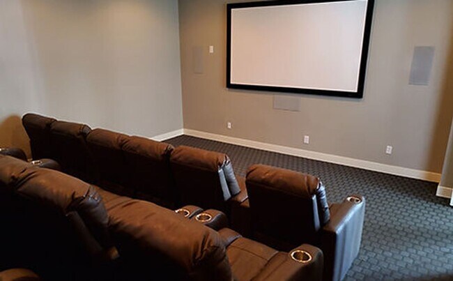 Building Photo - Amazing 3 Story Vineyard Townhome w 1 car ...