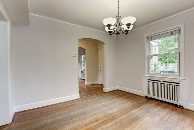 Building Photo - 4933 47th St NW