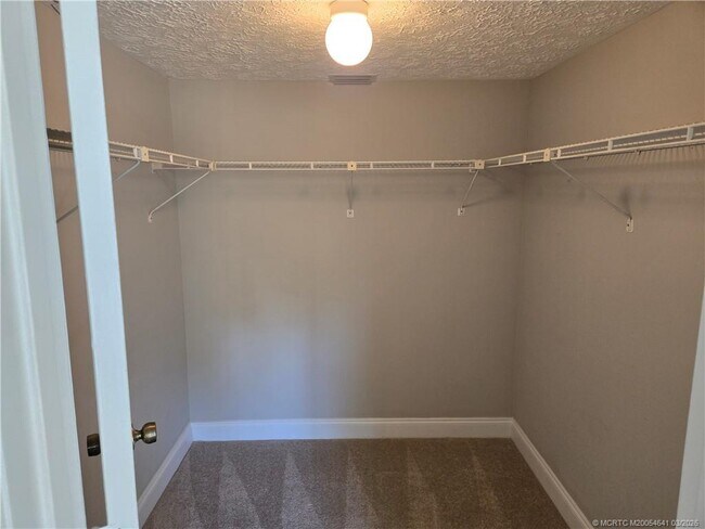 Building Photo - 2950 SE Ocean Blvd