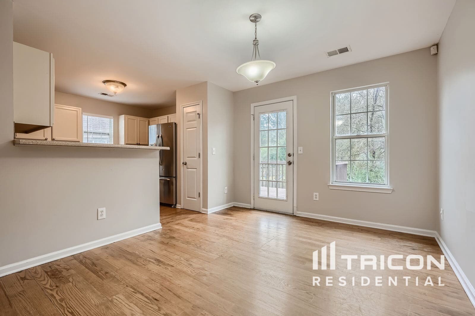 Building Photo - 3160 Brookfield Dr SW