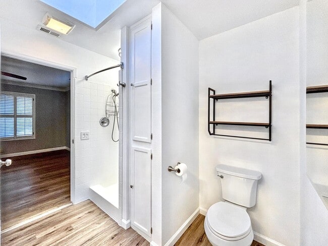 Building Photo - 3 Bed & 2.5 Bath House in Fallbrook, CA / ...