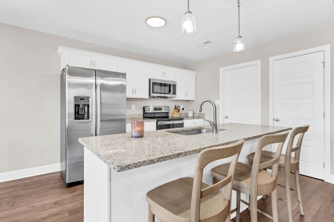 Building Photo - Cute Home in Quiet Area ready to Call Home Today!